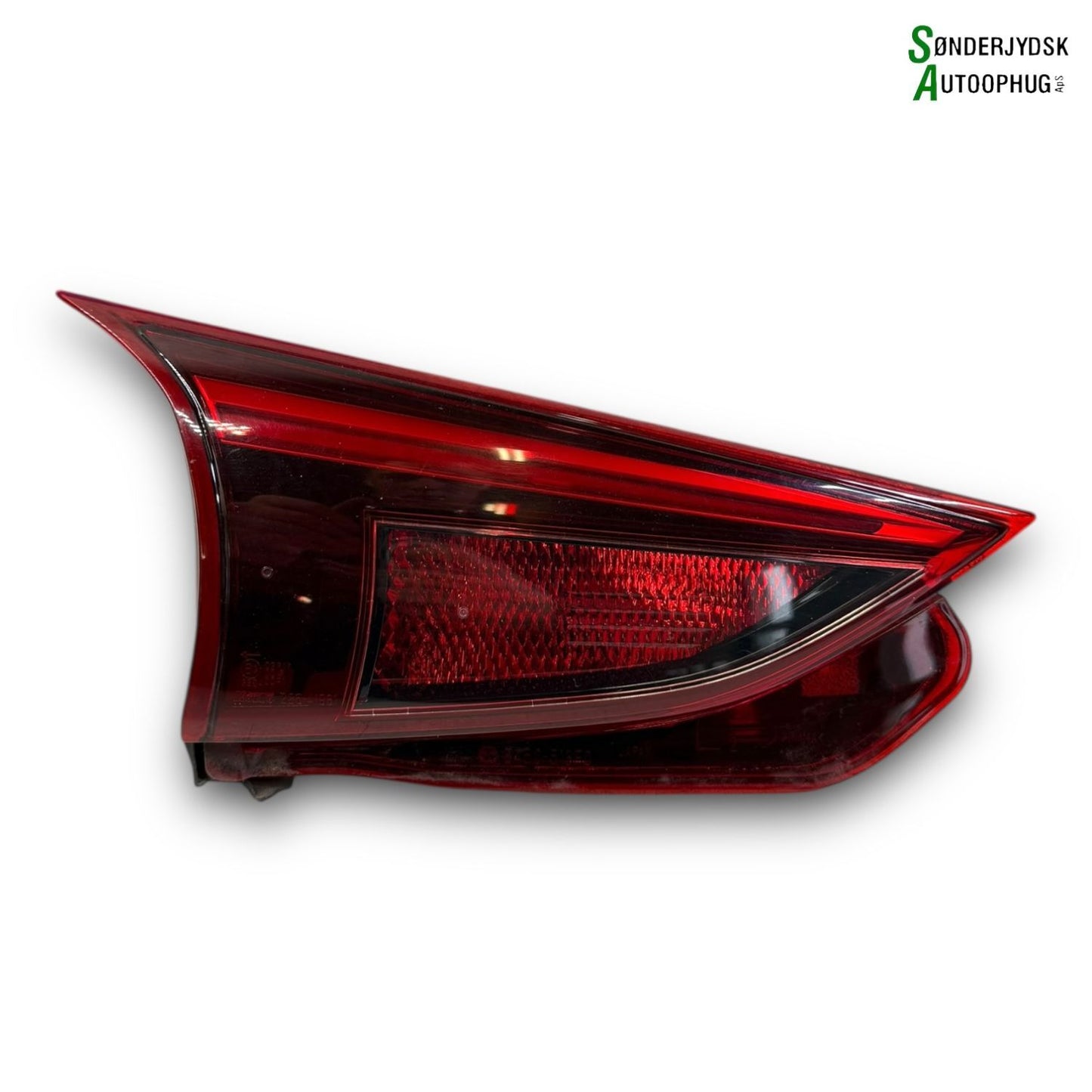 Mazda 3 BM Baglygte Med OEM Nr. BJF2513G0C Fra Mazda Ophugger