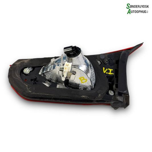 Mazda Mazda 3 Bm Baglygte Med OEM Nr. BJF2513G0C Fra Mazda Ophugger