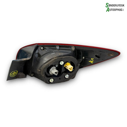 Mazda 3 BM Baglygte Med OEM Nr. B45D51160C Fra Mazda Ophugger