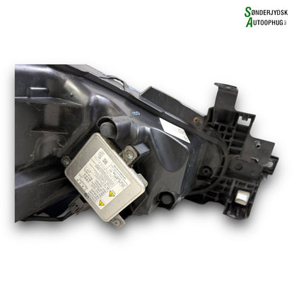 Mazda 3 Bm Forlygte Med OEM Nr. BHR251041A Fra Mazda Ophugger