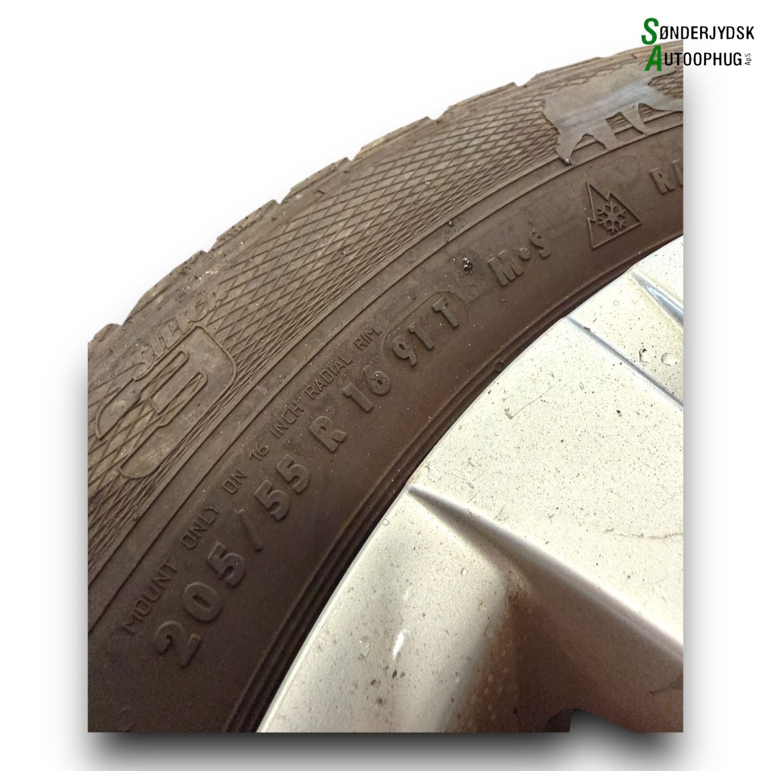 Toyota Auris E15 Fælge M/Vinter Dæk   Med OEM Nr. Ophugger Fra Toyota Ophugger