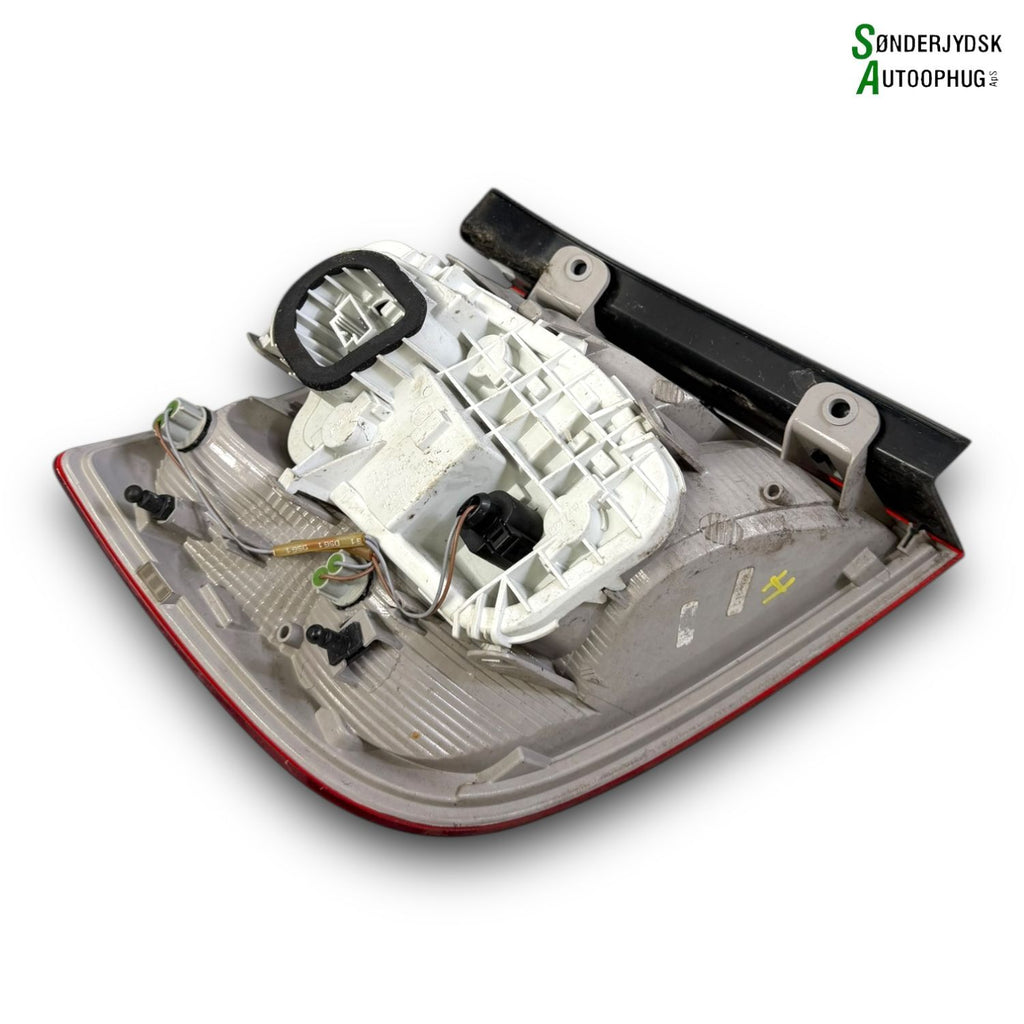 Skoda Rapid Baglygte Med OEM Nr. 5JH945096 Fra Skoda Ophugger