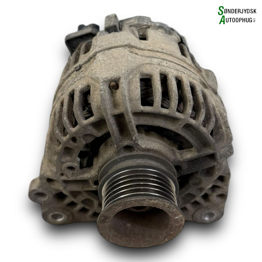 VW Polo Facel. 6N Generator Med OEM Nr. 038903018SX Fra VW Ophugger