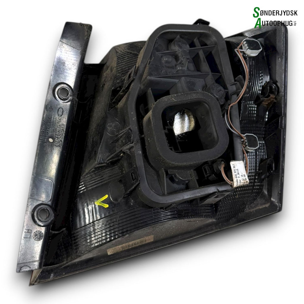 Skoda Fabia Baglygte Med OEM Nr. 6V6945095 Fra Skoda Ophugger