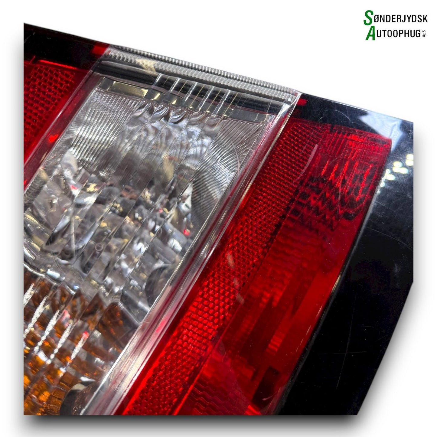 Skoda Fabia Baglygte Med OEM Nr. 6V6945111 Fra Skoda Ophugger