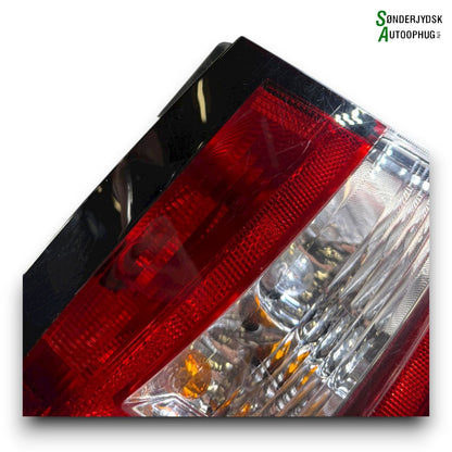 Skoda Fabia Baglygte Med OEM Nr. 6V6945095 Fra Skoda Ophugger