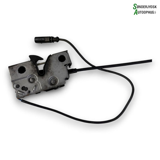 Skoda Fabia Hjelmlås Med OEM Nr. 6V0823509D Fra Skoda Ophugger