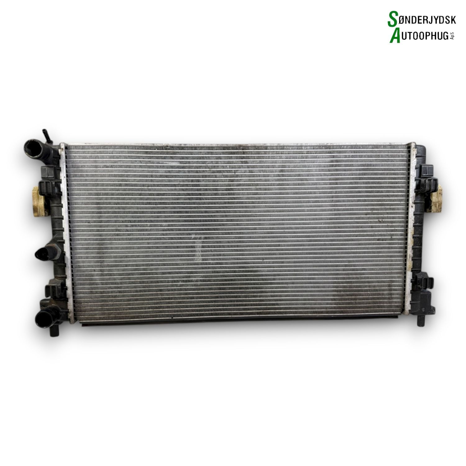 Skoda Fabia Køler Med OEM Nr. 6R0121253L Fra Skoda Ophugger