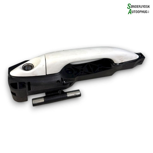 Hyundai Hyundai I10 Håndtag Udvendig Med OEM Nr. 82652B9021 Fra Hyundai Ophugger