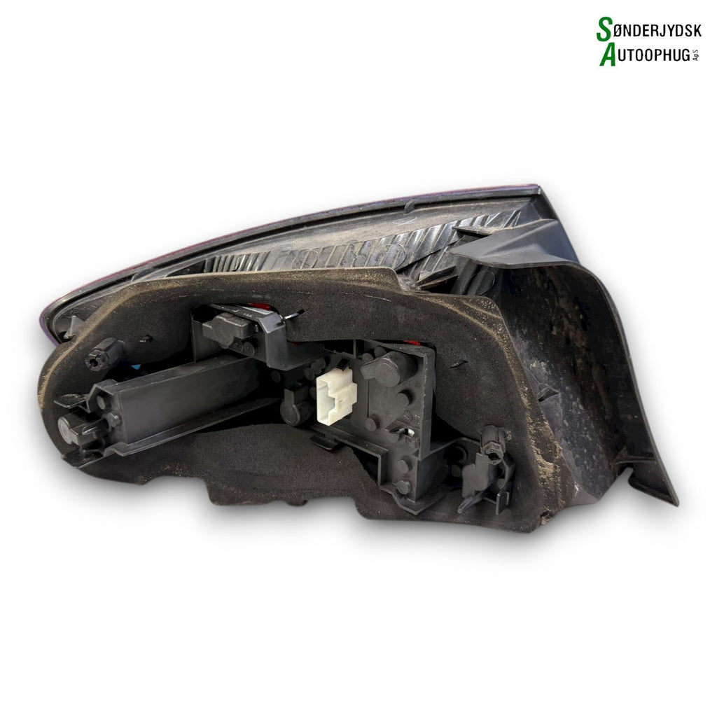 Peugeot 407 Baglygte Med OEM Nr. 6351V9 Fra Peugeot Ophugger