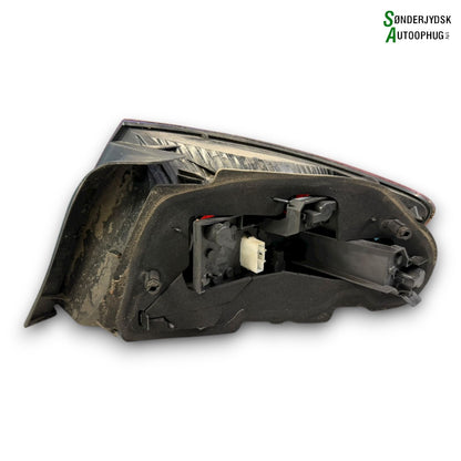 Peugeot Peugeot 407 Baglygte Med OEM Nr. 6350V9 Fra Peugeot Ophugger