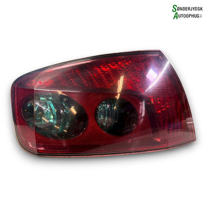 Peugeot Peugeot 407 Baglygte Med OEM Nr. 6350S8 Fra Peugeot Ophugger