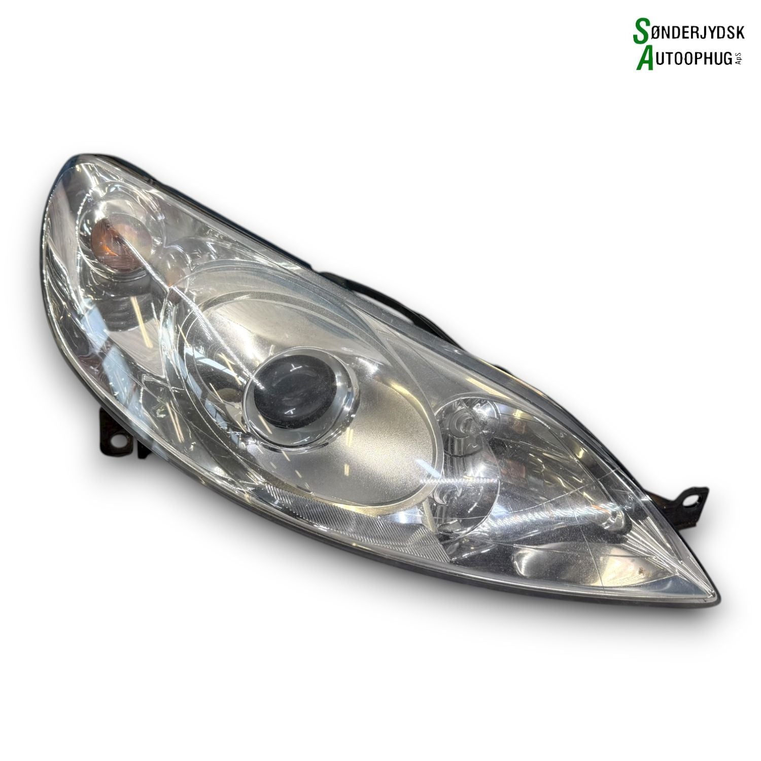 Peugeot 407 Forlygte Med OEM Nr. 9660235980 Fra Peugeot Ophugger