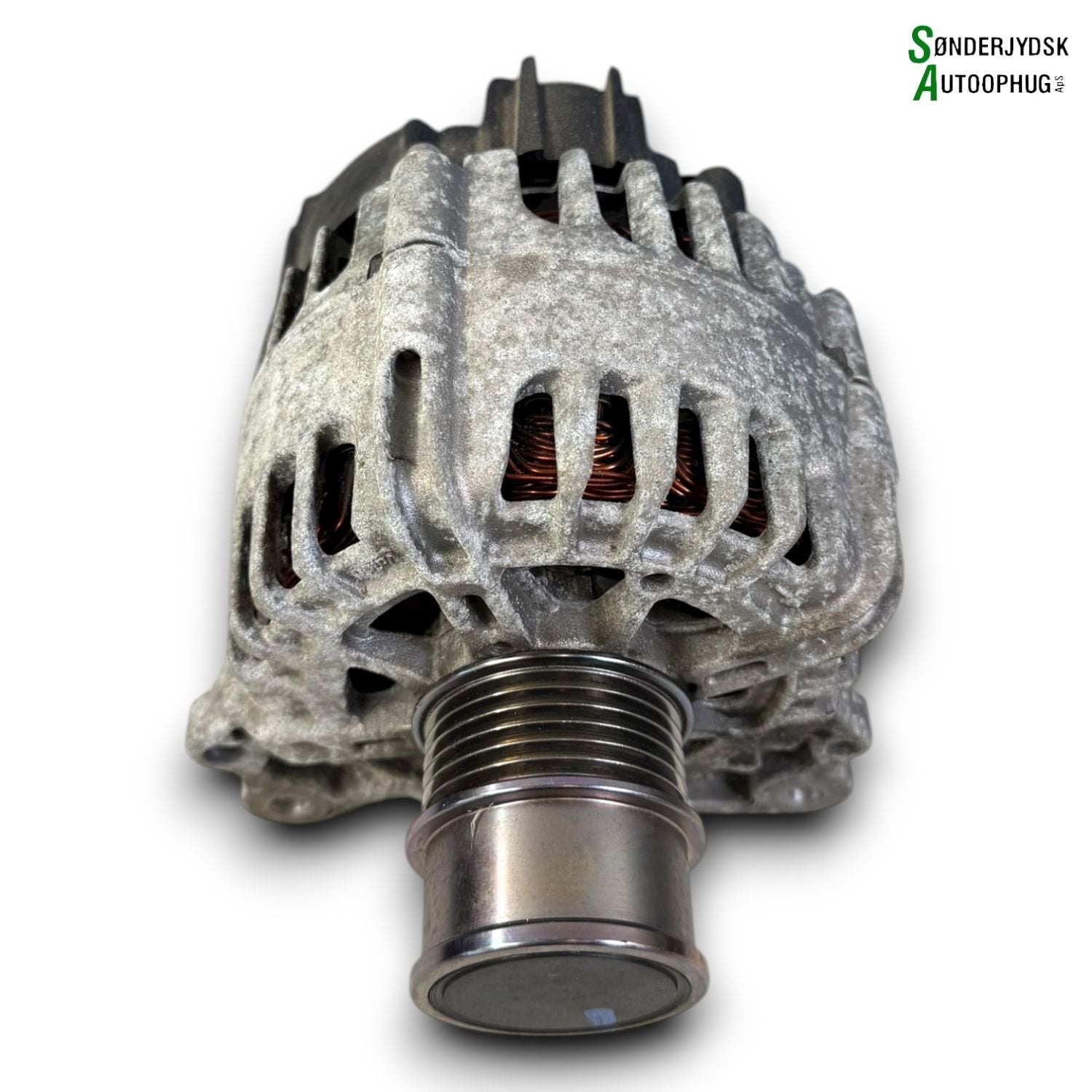 Skoda Rapid Generator Med OEM Nr. 04E903015A Fra Skoda Ophugger