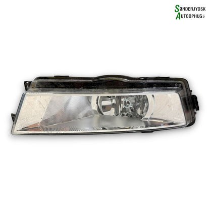 Skoda Rapid Tågelygte For Med OEM Nr. 5JA941702 Fra Skoda Ophugger