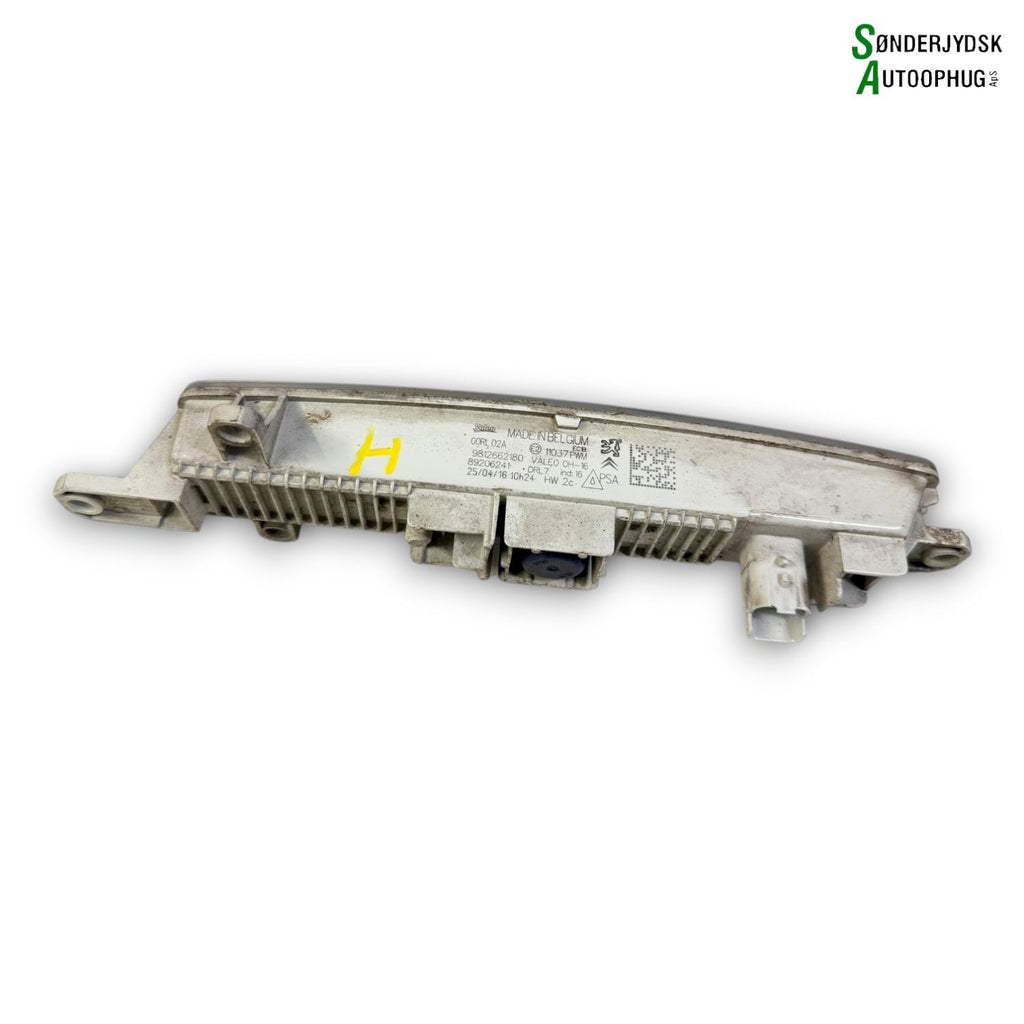 Peugeot 308 Kørelys / LED Lygte Med OEM Nr. 9812662180 Fra Peugeot Ophugger