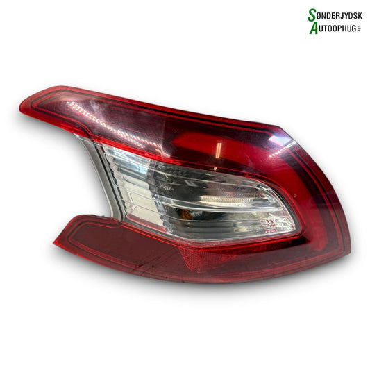 Peugeot Peugeot 308 Baglygte Med OEM Nr. 9677817680 Fra Peugeot Ophugger