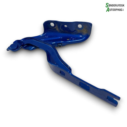 Skoda Fabia Hjelmhængsel Med OEM Nr. 6V0823302 Fra Skoda Ophugger