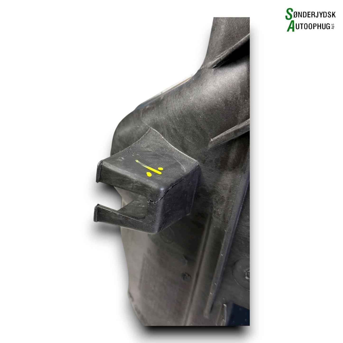 Skoda Fabia Frontkasse Med OEM Nr. 6V0805588F Fra Skoda Ophugger