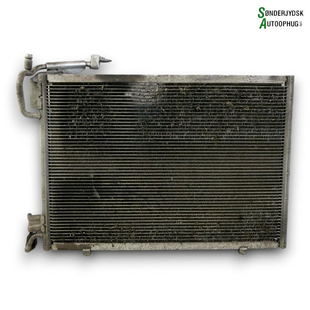 Ford Fiesta 7 Køler Aircond Med OEM Nr. 1767117 Fra Ford Ophugger