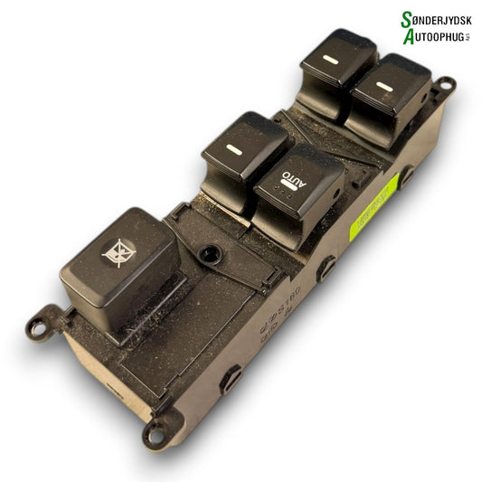 Kia Rio Ub Kontakt Rudehejs Med OEM Nr. 935701W130 Fra Kia Ophugger