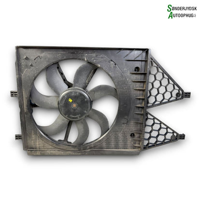 Skoda Rapid Kølerblæser El Med OEM Nr. 6R0959455E Fra Skoda Ophugger
