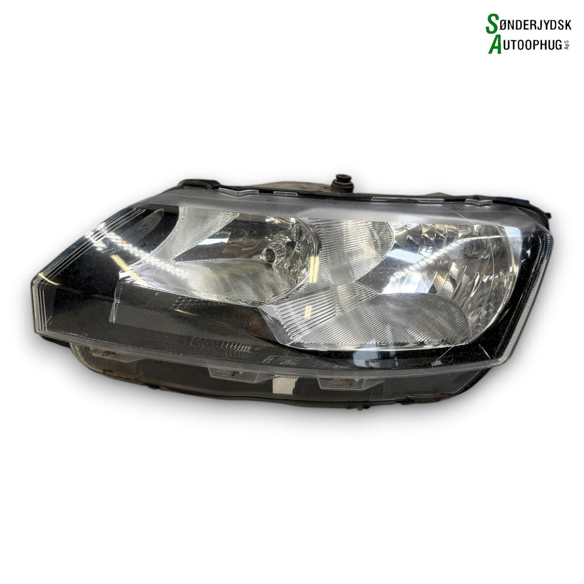 Skoda Rapid Forlygte Med OEM Nr. 5JB941015 Fra Skoda Ophugger