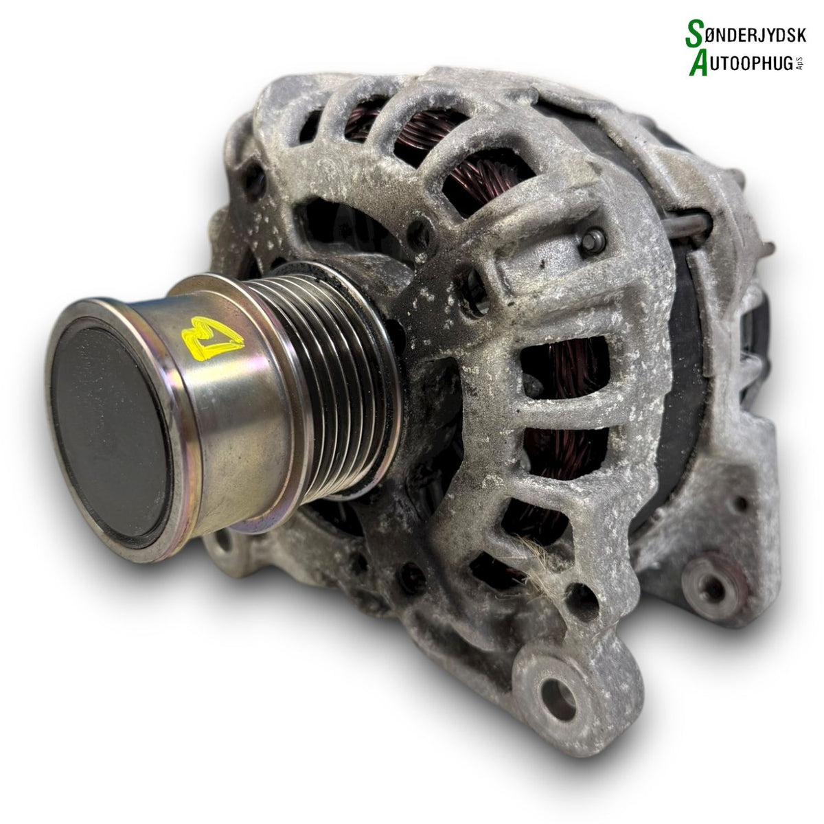 Skoda Rapid Generator Med OEM Nr. 04E903015AX Fra Skoda Ophugger