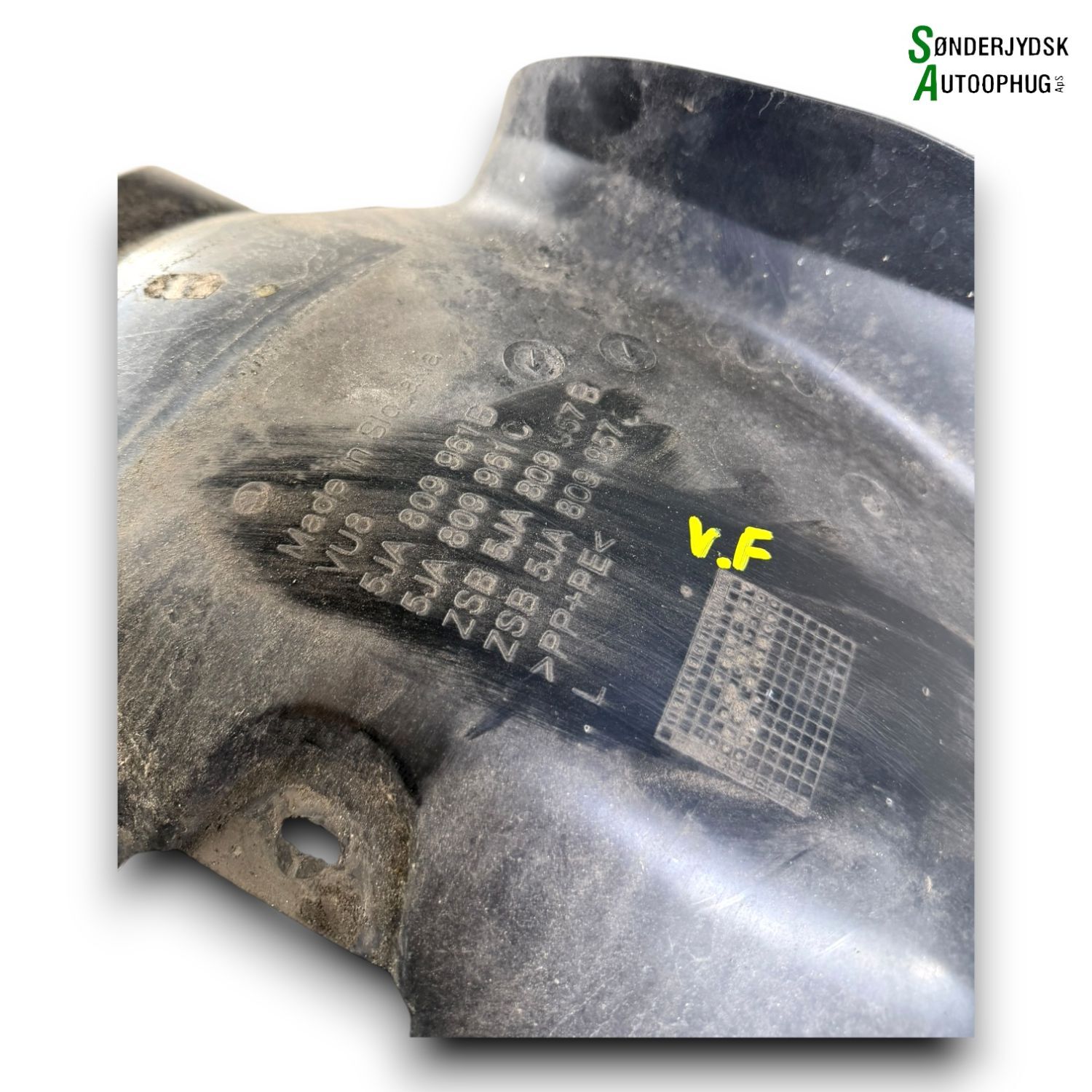 Skoda Rapid Inderskærm Med OEM Nr. 5JA809957E Fra Skoda Ophugger