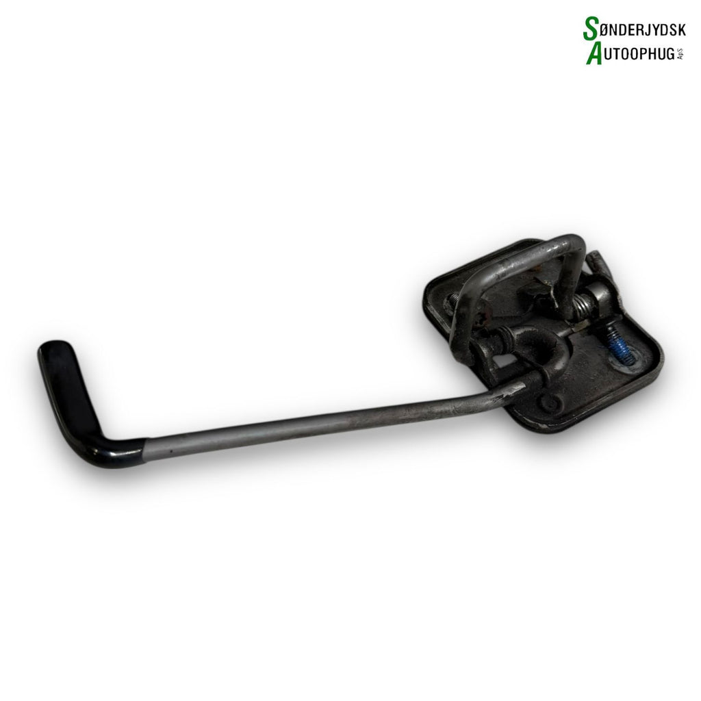 Skoda Fabia Hjelmhåndtag Med OEM Nr. 6V0823186B Fra Skoda Ophugger
