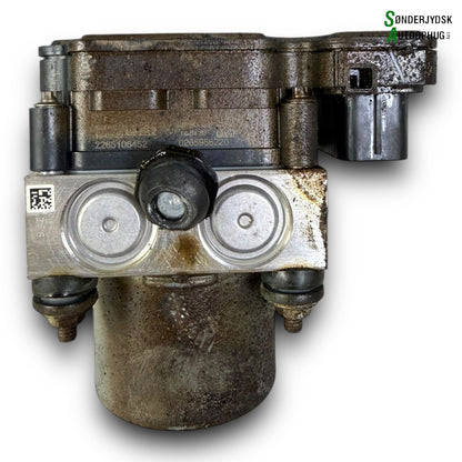 Opel Karl ABS Pumpe Med OEM Nr. 0265956220 Fra Opel Ophugger