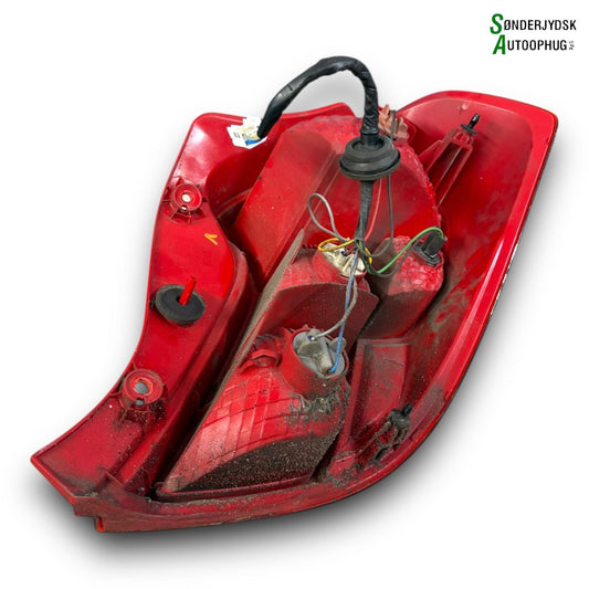Opel Karl Baglygte Med OEM Nr. 42456950 Fra Opel Ophugger