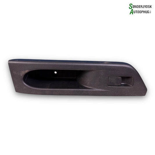 Suzuki Celerio Kontakt Rudehejs Med OEM Nr. 3799558M00000 Fra Suzuki Ophugger