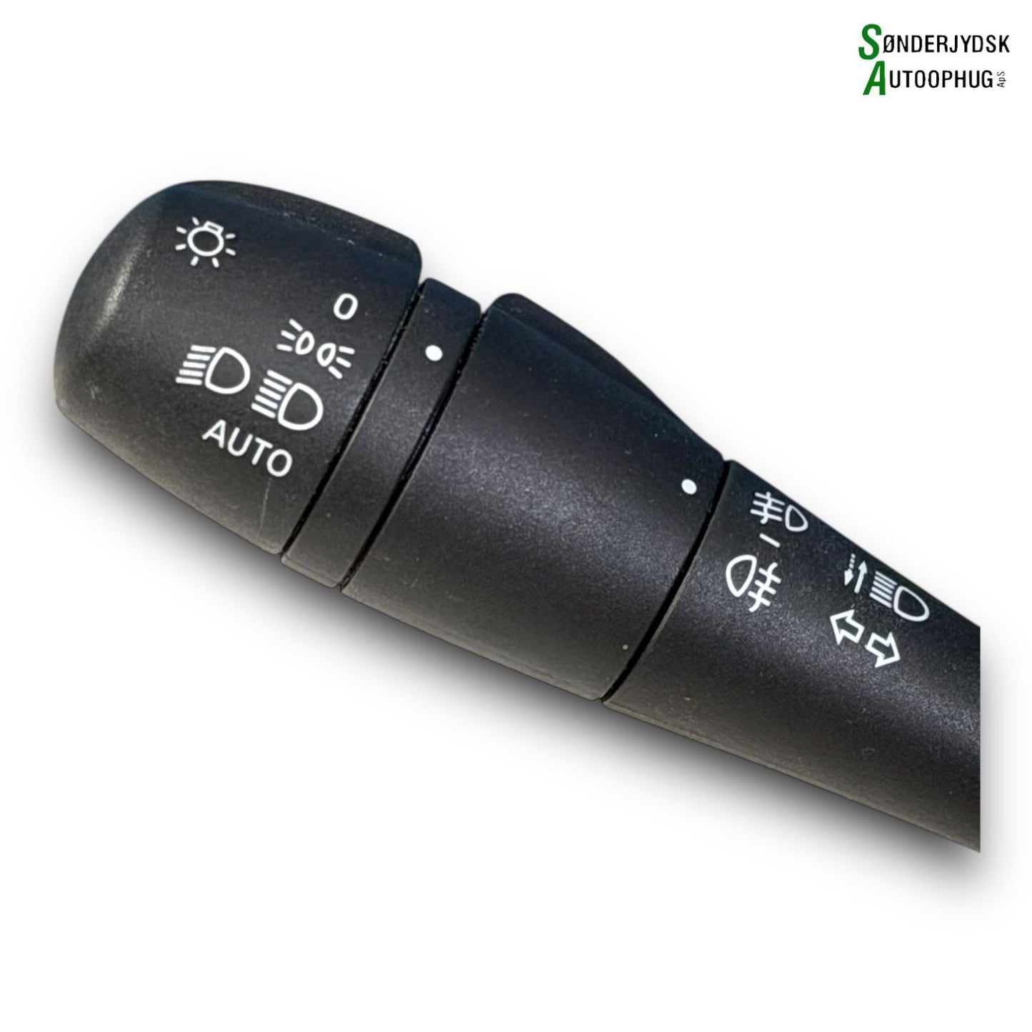 Renault Clio 4 Kontakt Combi Med OEM Nr. 8201168016 Fra Renault Ophugger