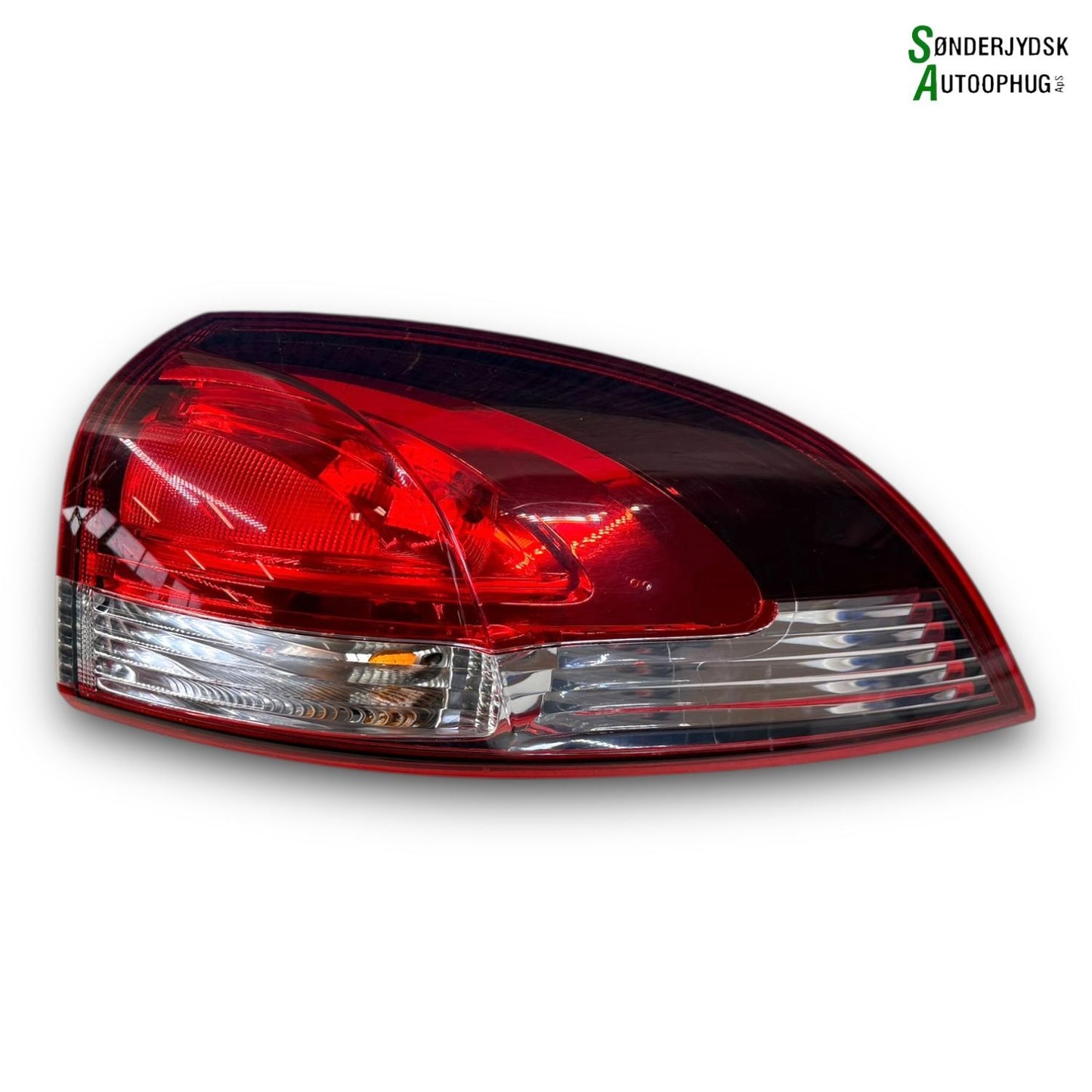 Renault Clio 4 Baglygte Med OEM Nr. 265507408R Fra Renault Ophugger