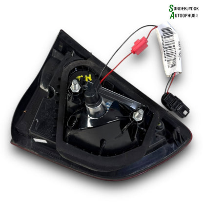 Renault Clio 4 Baglygte Med OEM Nr. 265502395R Fra Renault Ophugger