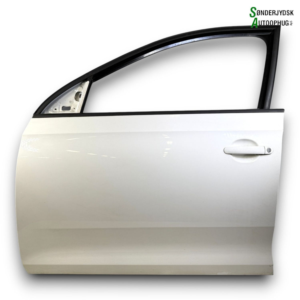 Skoda Rapid Fordør V Med OEM Nr. 5JA831055B Fra Skoda Ophugger
