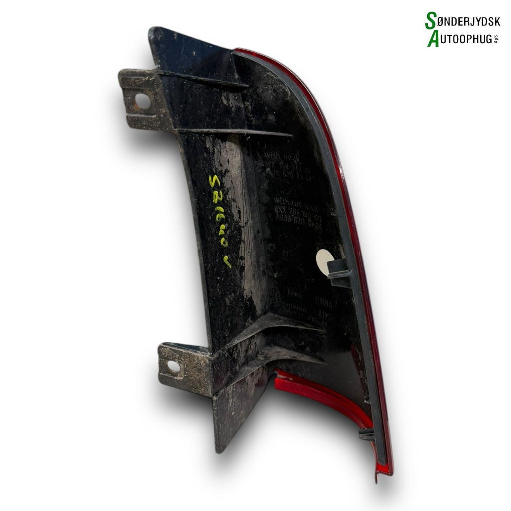 Mercedes Vito W639 Refleks Bag Med OEM Nr. 6398201864 Fra Mercedes Ophugger