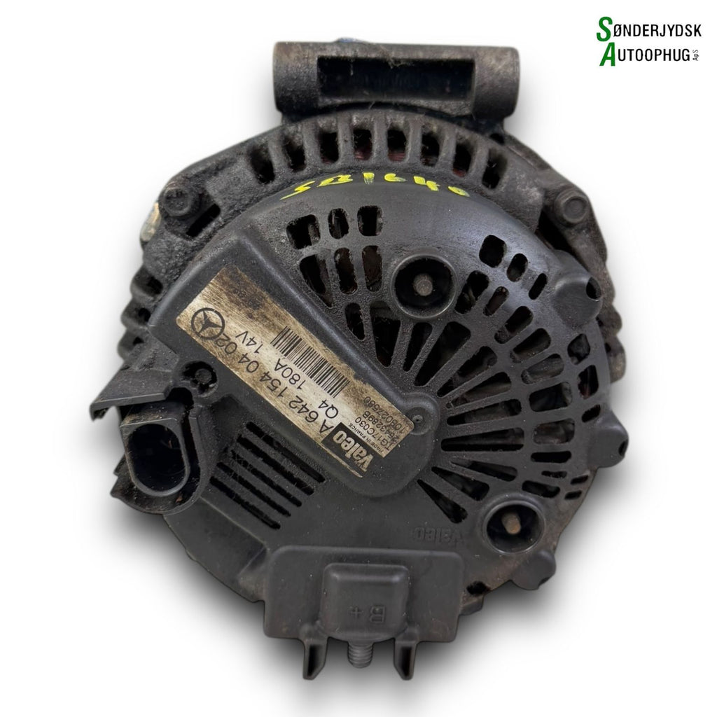 Mercedes Vito W639 Generator Med OEM Nr. 6421540202 Fra Mercedes Ophugger