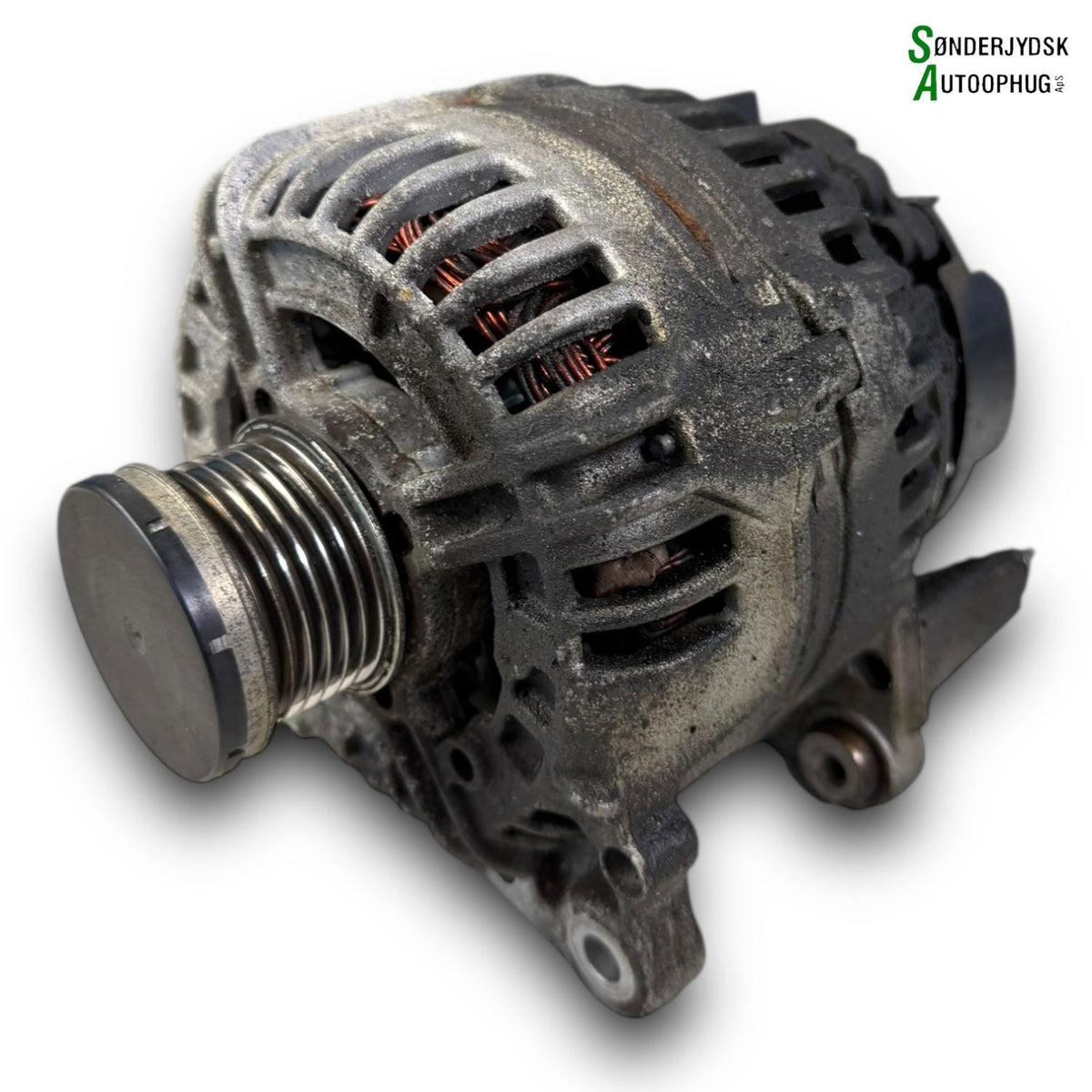 Skoda Rapid Generator Med OEM Nr. 03C903025F Fra Skoda Ophugger