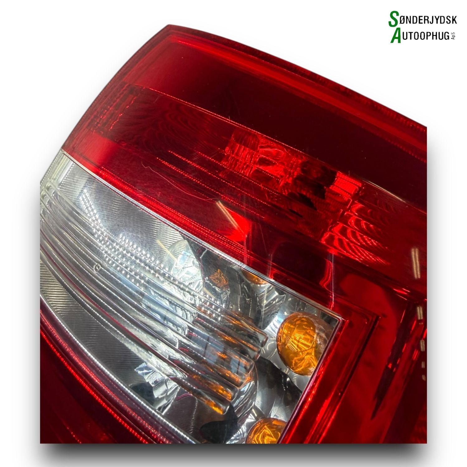 Skoda Rapid Baglygte Med OEM Nr. 5JJ945096 Fra Skoda Ophugger