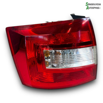 Skoda Rapid Baglygte Med OEM Nr. 5JJ945095 Fra Skoda Ophugger