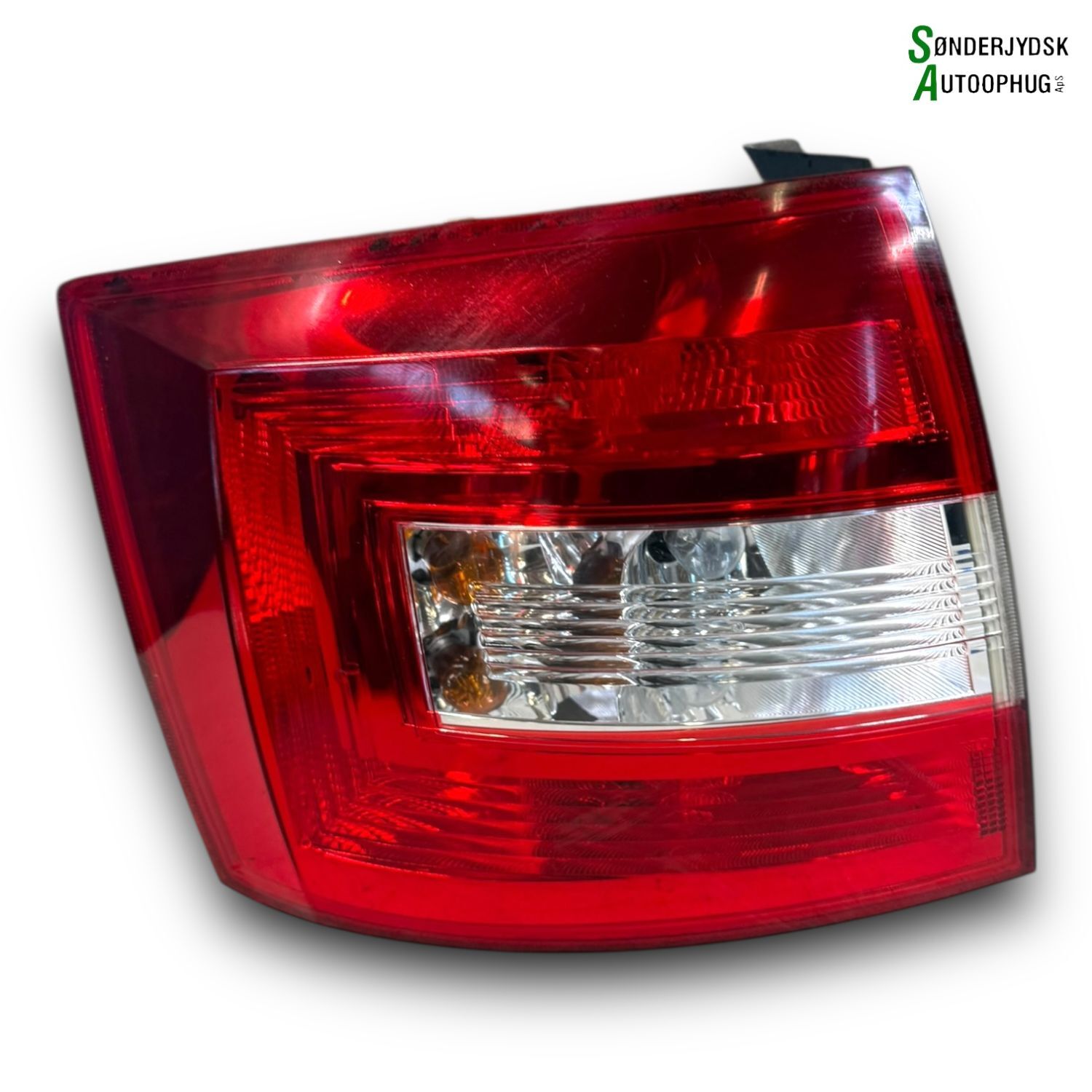 Skoda Rapid Baglygte Med OEM Nr. 5JJ945095 Fra Skoda Ophugger