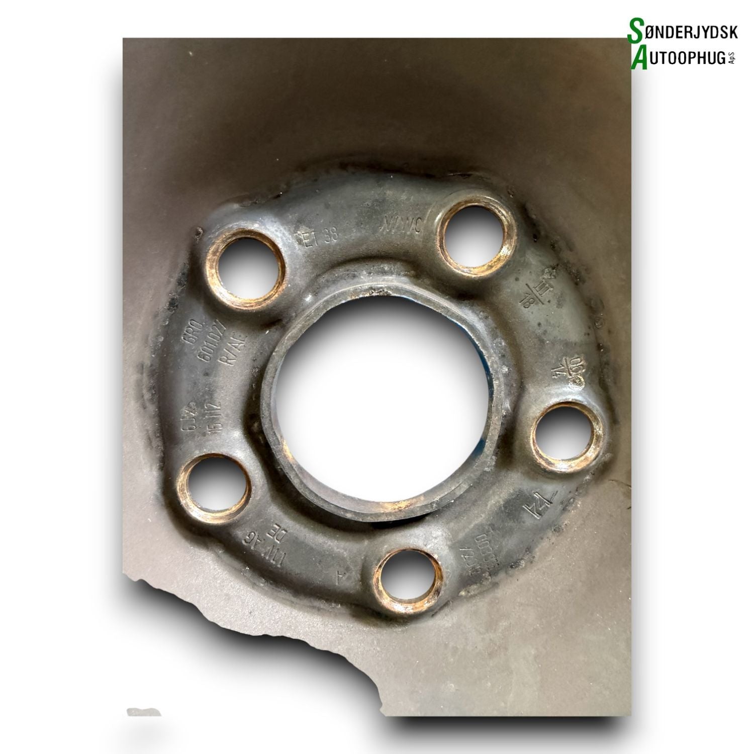 Skoda Rapid Fælg Med OEM Nr. 6R0601027R Fra Skoda Ophugger