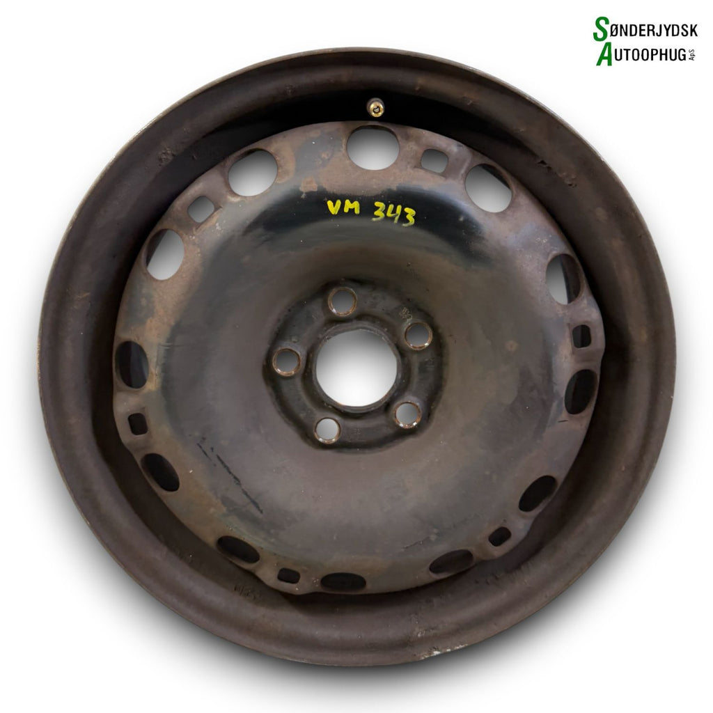 Skoda Rapid Fælg Med OEM Nr. 6R0601027AE Fra Skoda Ophugger