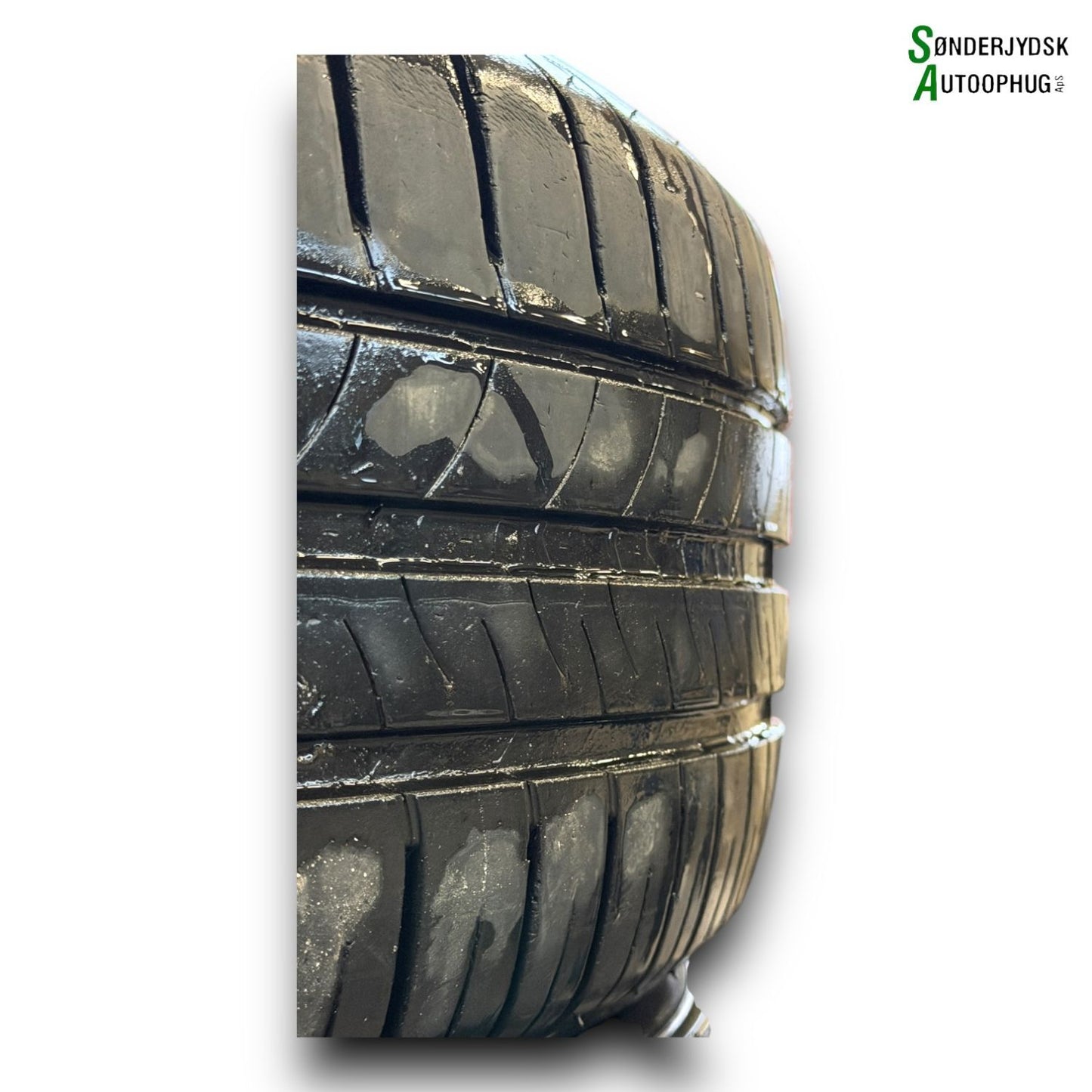 Skoda Octavia Fælge M/Sommerdæk Med OEM Nr. 5E0601025C Fra Skoda Ophugger