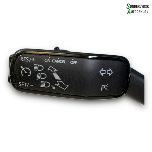 Skoda Octavia Kontakt Combi Med OEM Nr. 6Q0963649F Fra Skoda Ophugger