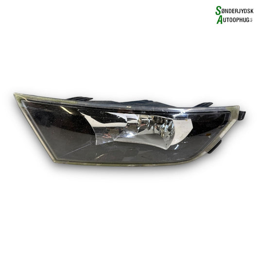 Skoda Fabia Tågelygte For Med OEM Nr. 6V0941702A Fra Skoda Ophugger