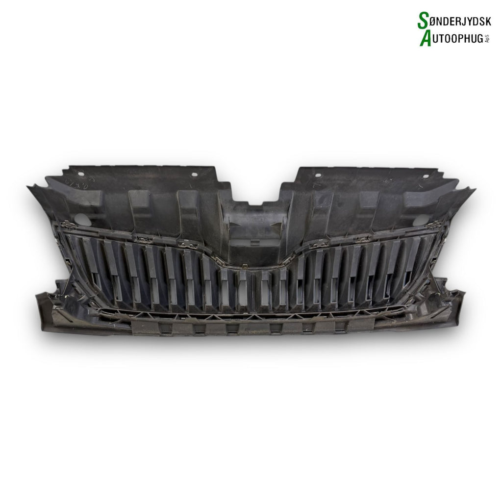 Skoda Fabia Frontgitter Med OEM Nr. 6V08536539B9 Fra Skoda Ophugger
