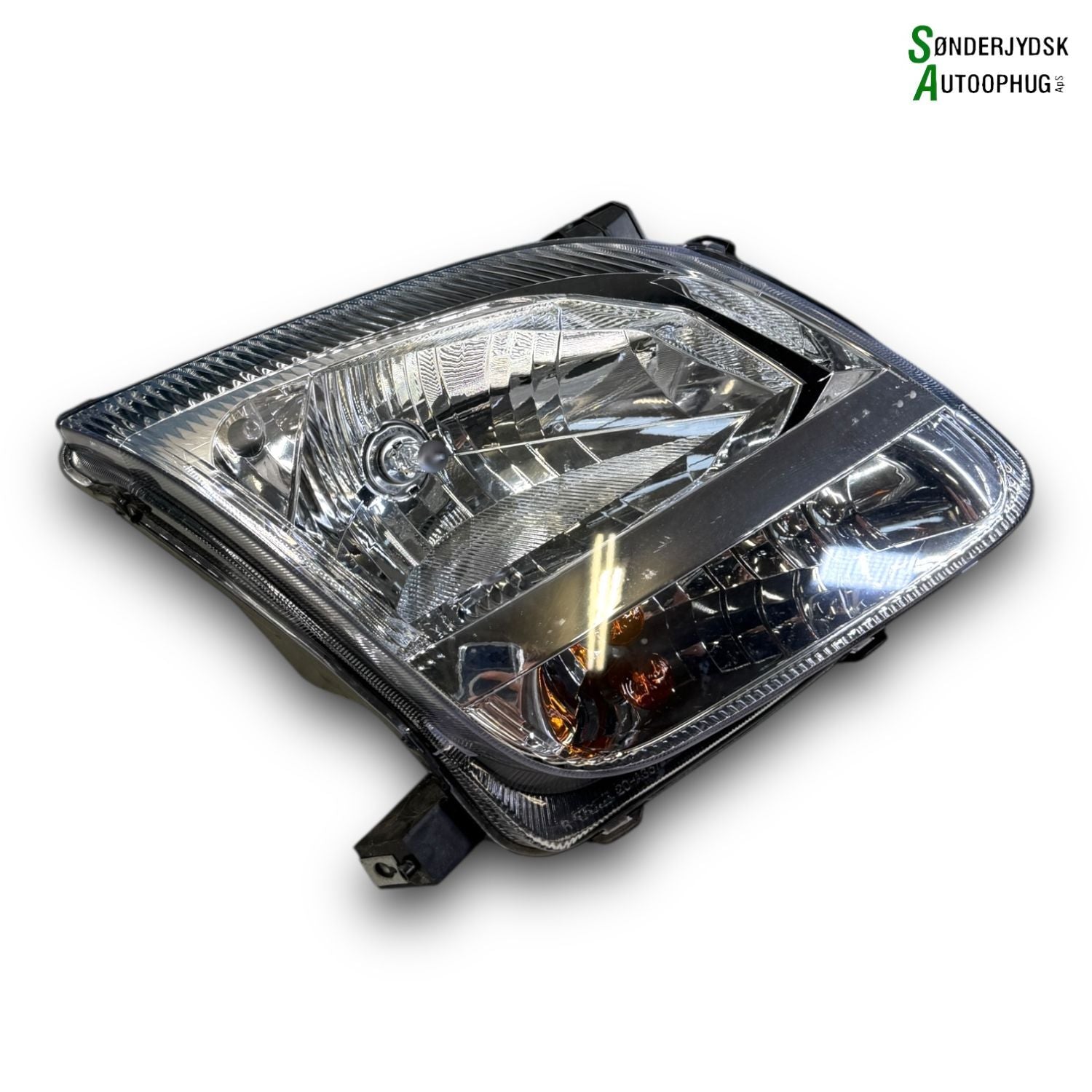 Suzuki Ignis Forlygte Med OEM Nr. 3512086G10000 Fra Suzuki Ophugger